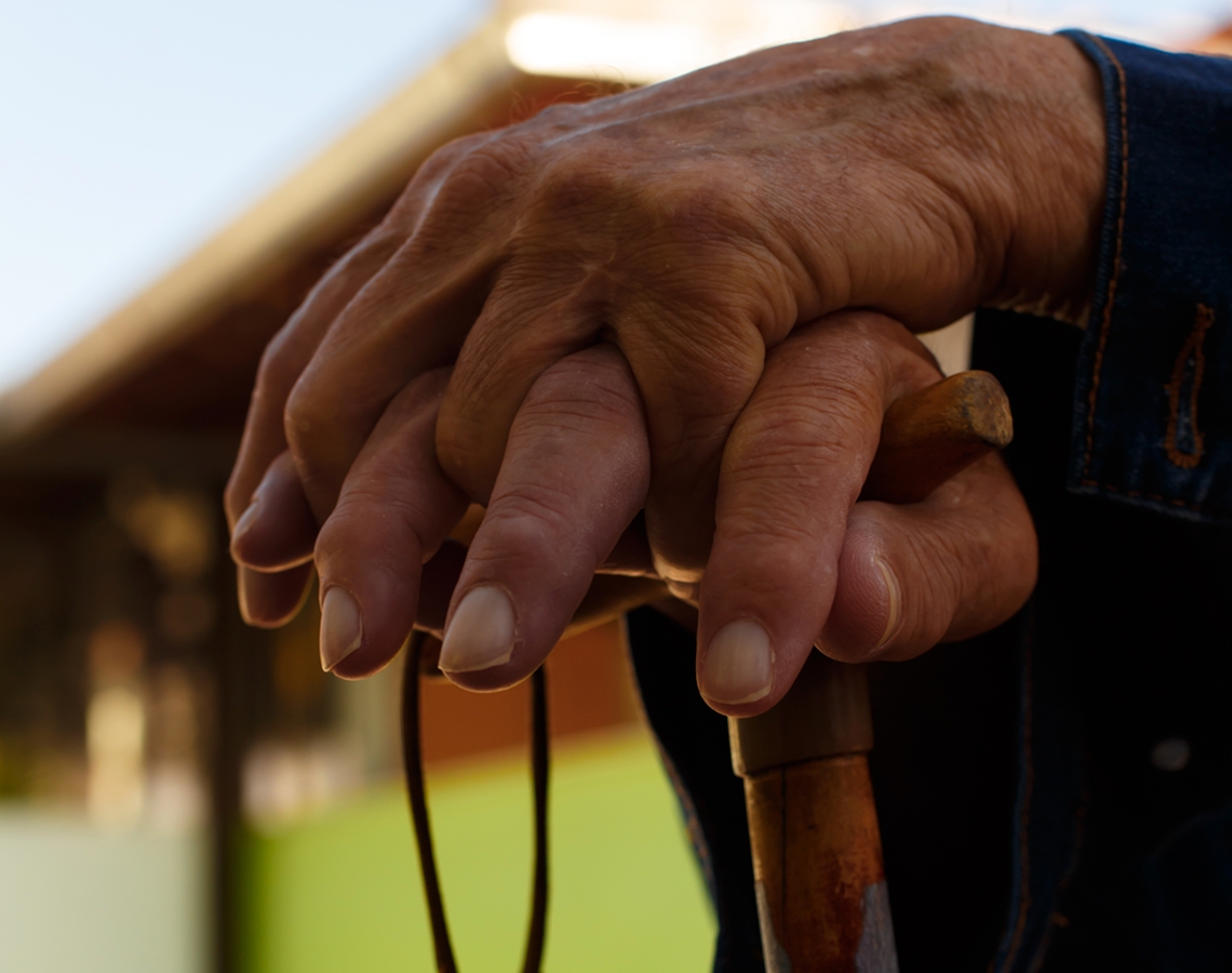 BENEFÍCIOS ao PÚBLICO 60+: saiba seus direitos.